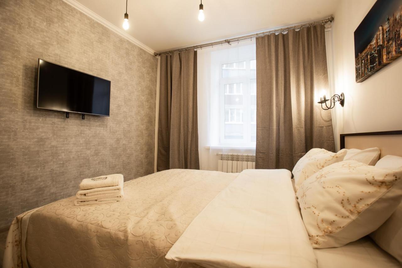 Ultra Lux 3 Rooms Apartment Near Arena City Kyjev Exteriér fotografie
